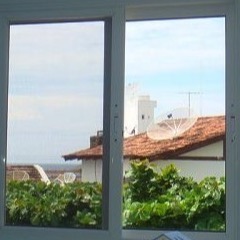 janela-de-correr-com-persiana-recolhivel
